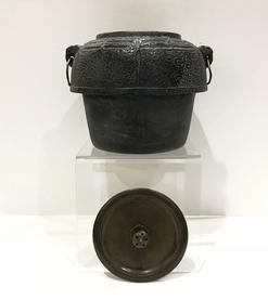 Antique Japanese Iron Tea Ceremony Kettle with Bronze Lid-Signed Ryubundo zo -View of Both Pieces