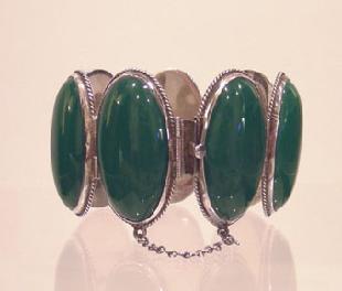 Vintage Mexican Silver and Jade Bracelet Closed