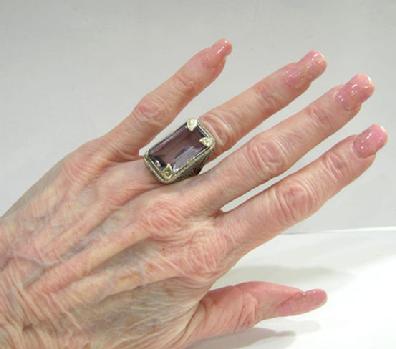 Art Nouveau 18K White and Yellow Gold  Amethyst 'Belais' Ring - Hand View