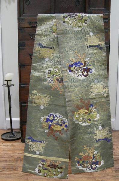Fine Antique Green and Gold Metallic Silk Maru Obi -Meiji/Taisho - Folded View