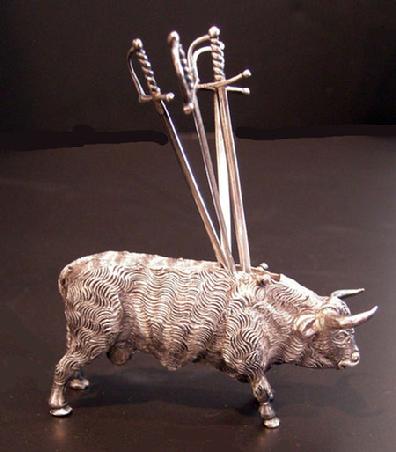 Mexcian Sterling Silver Bull and Swords Hors D'oeuvres Server - Side View 
