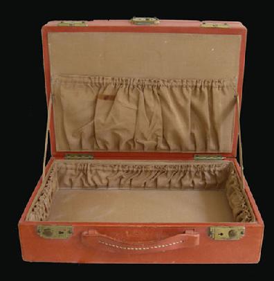 BOYLE Leather Ladies Train Case - 1920's-30's Fitted with Necessities - 2nd Tier Interior View