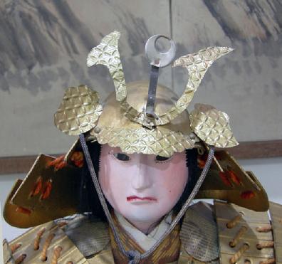 Large Antique Japanese Musha-e Ningyo (Warrior) Doll for the Boys' Day Festival - Minamoto no Yoshitune - View of Face and Kubuto(Helmet)