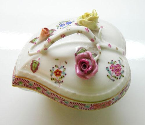 Vintage Hand-Painted Herend China 'Chinese Bouquet' Multicolor Covered Heart Bonbon - 1970's