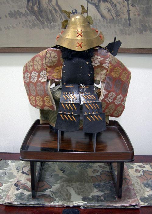 Large Antique Japanese Musha-e Ningyo (Warrior) Doll for the Boys' Day Festival - Minamoto no Yoshitune - Reverse View