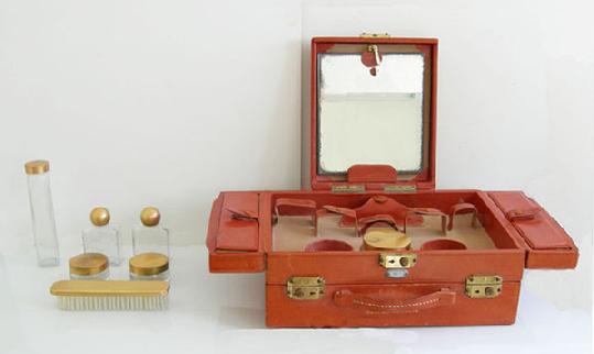BOYLE Leather Ladies Train Case - 1920's-30's Fitted with Necessities