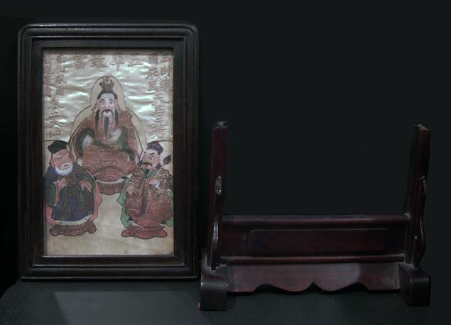Fine Antique Chinese Paper and Silk Painting in a Two-Part Rosewood Frame - View of the Two Pieces